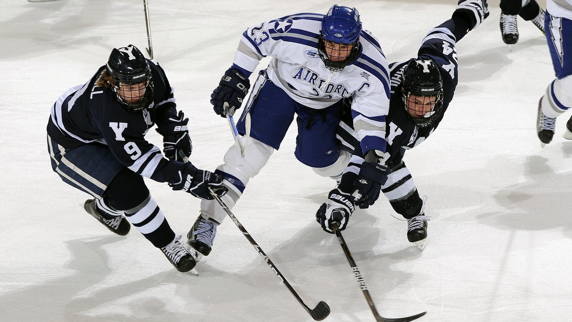 巅峰对决！新生代飞人闪耀扣篮大赛，创意与力量引爆全场