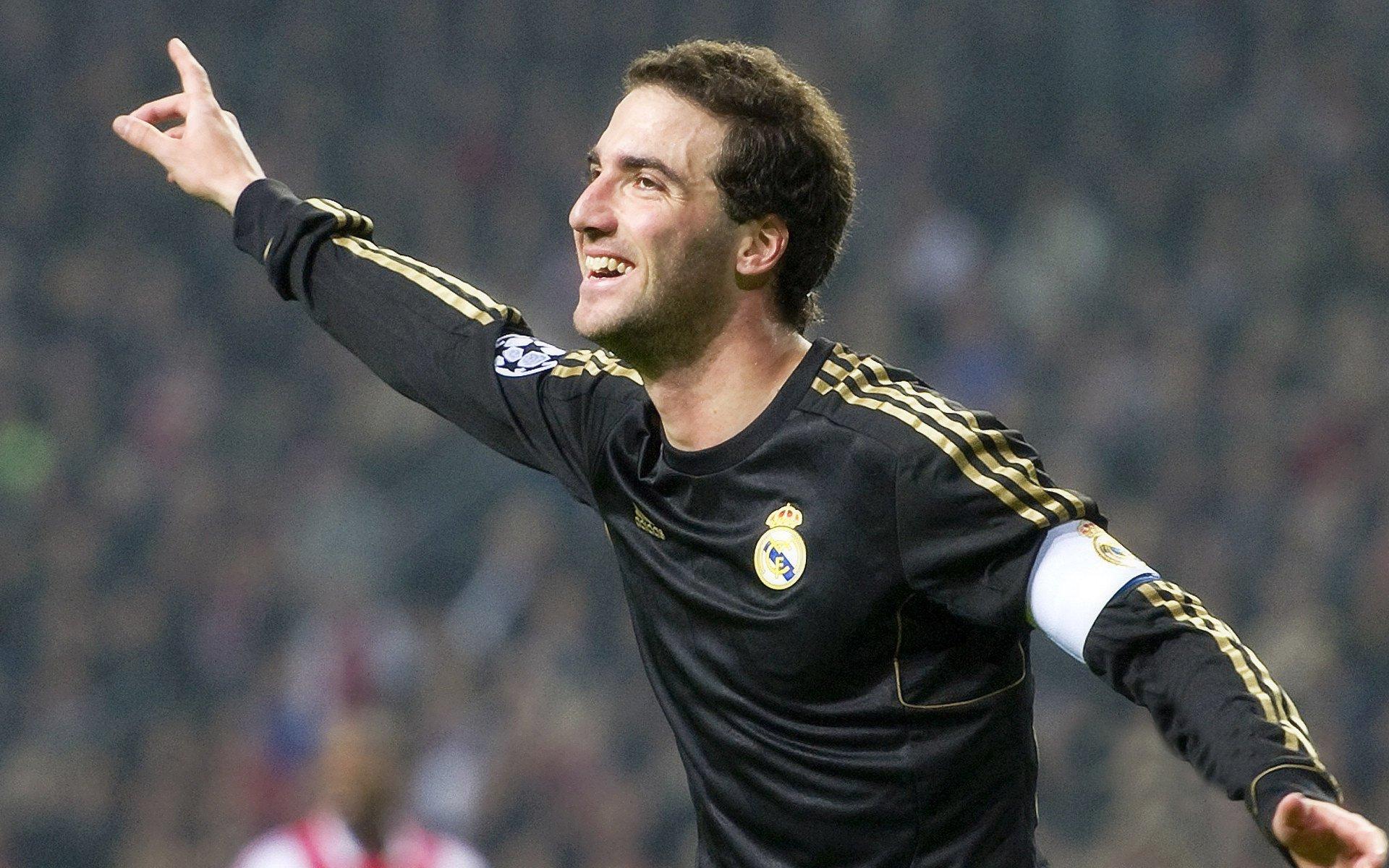 曼城门将危机浮现，特拉福德与奥尔特加双双寻求冬窗离队，瓜帅面临守门员重组挑战